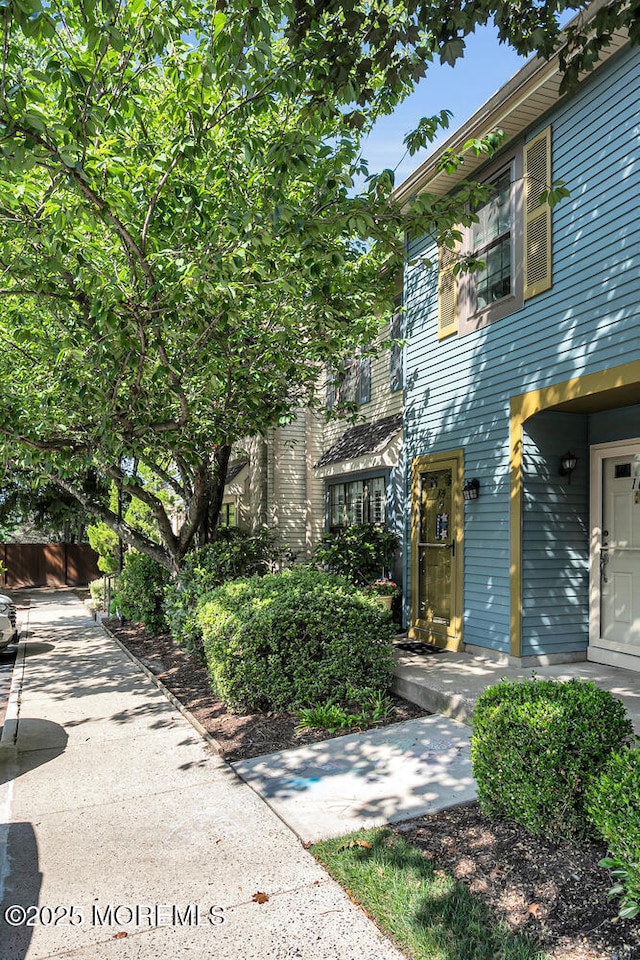 109 Dundee Ct, Aberdeen, NJ 07747 - photo 23