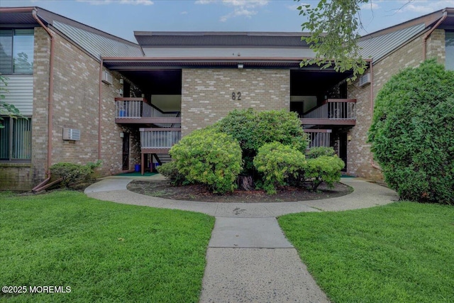 82 Amberly Dr Unit D, Manalapan, NJ 07726 - photo 1