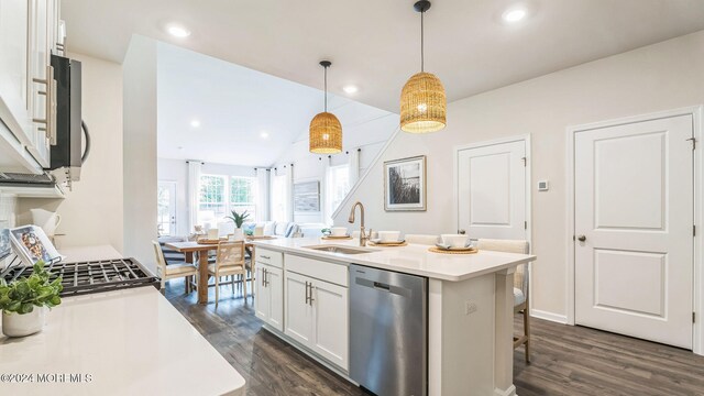 33 Victoria Gardens Sq, Neptune Township, NJ 07753 - photo 6
