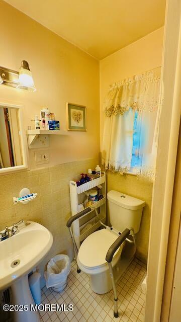 33 Camelot Dr, Toms River, NJ 08755 - photo 11