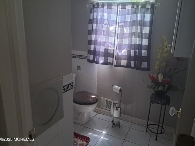 79 Barkalow Ave, Freehold, NJ 07728 - photo 7