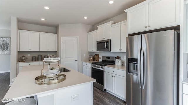 21 Victoria Gardens Sq, Neptune Township, NJ 07753 - photo 5
