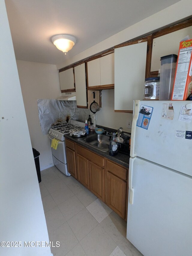 11 Hull Ave, Freehold, NJ 07728 - photo 18