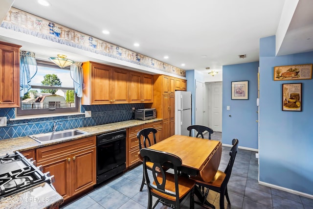 59 Newport Dr, Manalapan, NJ 07726 - photo 8