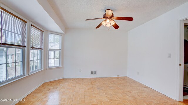 316 Tulip Ln, Freehold, NJ 07728 - photo 30