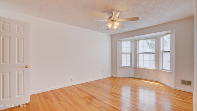 316 Tulip Ln, Freehold, NJ 07728 - photo 23