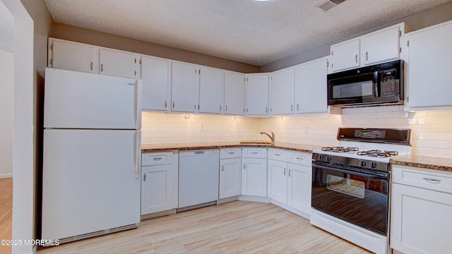 316 Tulip Ln, Freehold, NJ 07728 - photo 18