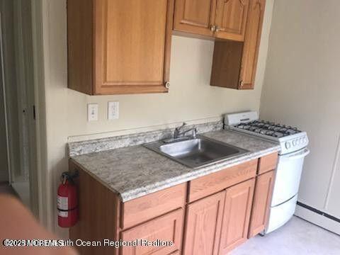 79 Compton St Unit A & B, Belford, NJ 07718 - photo 4