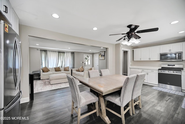 635 Hudson Ave, Port Monmouth, NJ 07758 - photo 12