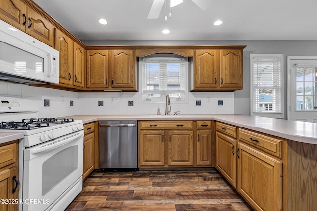 8 Thronbury Ct, Toms River, NJ 08757 - photo 20