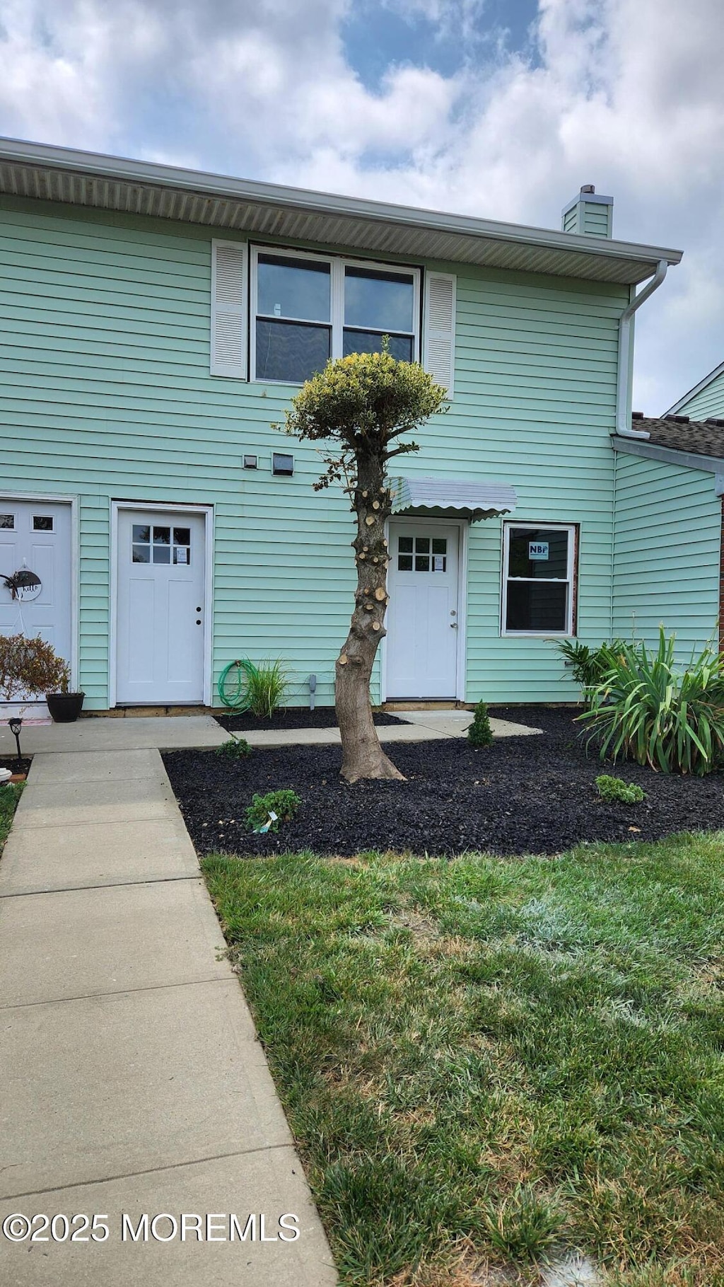 332 Crawford St, Shrewsbury Twp, NJ 07724 - photo 2