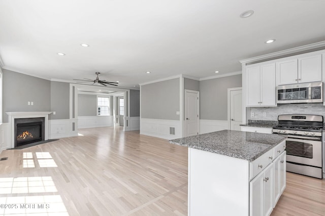 9 Feakes Dr, Atlantic Highlands, NJ 07716 - photo 18