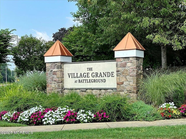 22 Crawford Rd, Manalapan, NJ 07726 - photo 32