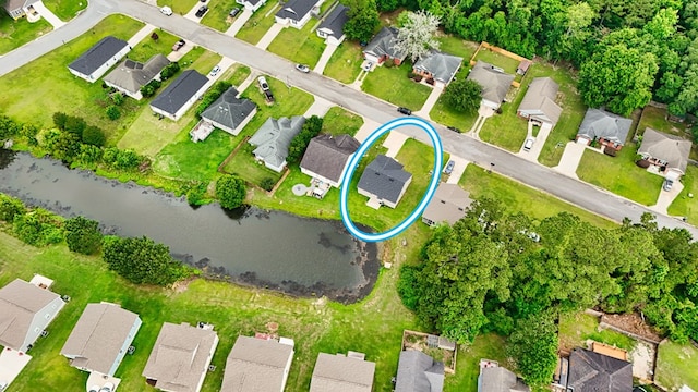 314 Grove Pointe Dr, Thomasville, GA 31792 - aerial view of property's location featuring nearby suburban area and a large body of water