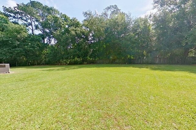 452 Bn Railroad Cir, Boston, GA 31626 - view of yard