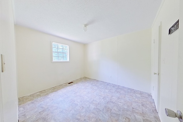 452 Bn Railroad Cir, Boston, GA 31626 - unfurnished room with a textured ceiling