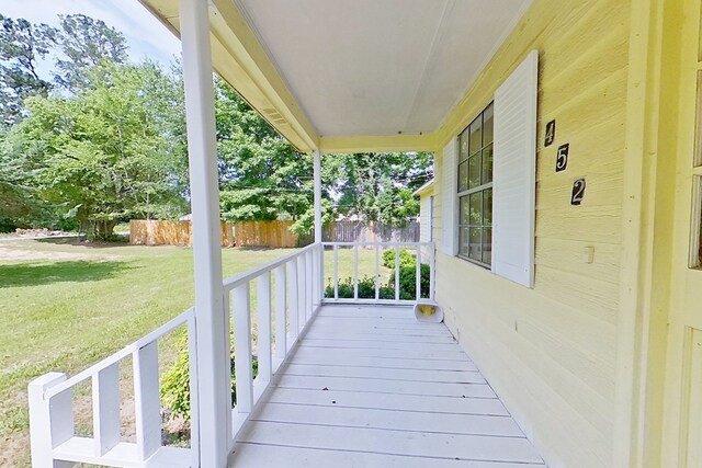 452 Bn Railroad Cir, Boston, GA 31626 - porch featuring a lawn