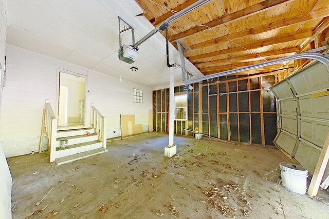 452 Bn Railroad Cir, Boston, GA 31626 - garage featuring a garage door opener