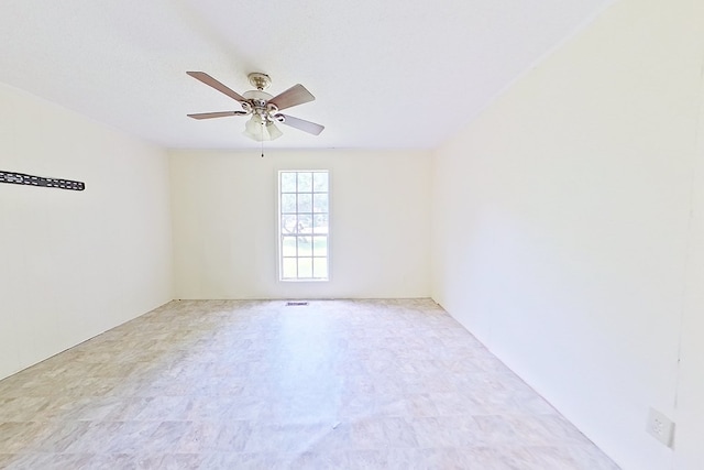 452 Bn Railroad Cir, Boston, GA 31626 - unfurnished room featuring a ceiling fan