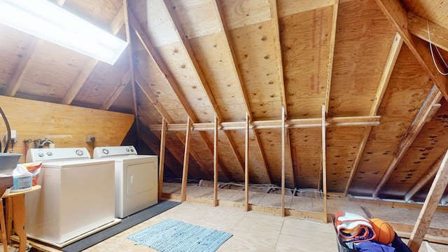 1017 Rowland Rd, Boston, GA 31626 - laundry area featuring washing machine and dryer