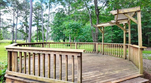 200 Sawgrass Ln, Thomasville, GA 31757 - deck with view of wooded area