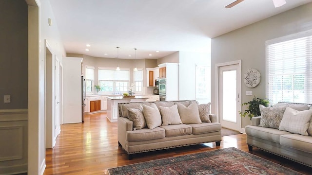 200 Sawgrass Ln, Thomasville, GA 31757 - living area featuring light wood finished floors, ceiling fan, and recessed lighting