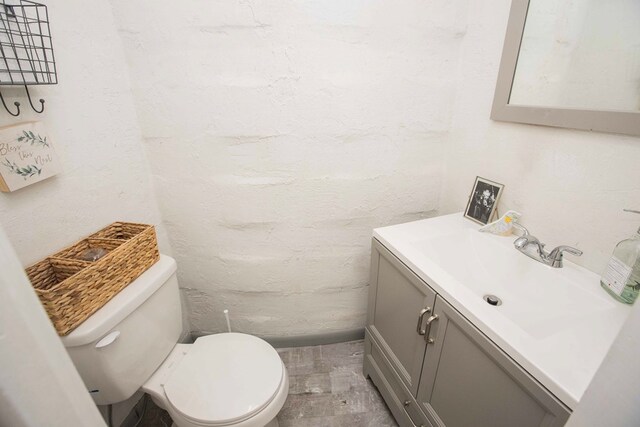 6715 Stewart Rd, Ochlocknee, GA 31773 - half bath featuring vanity and toilet