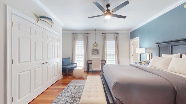 7827 Metcalf Rd, Thomasville, GA 31792 - bedroom with ornamental molding, light wood-style floors, and a ceiling fan