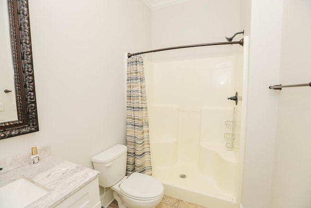 bathroom with vanity, curtained shower, crown molding, and toilet