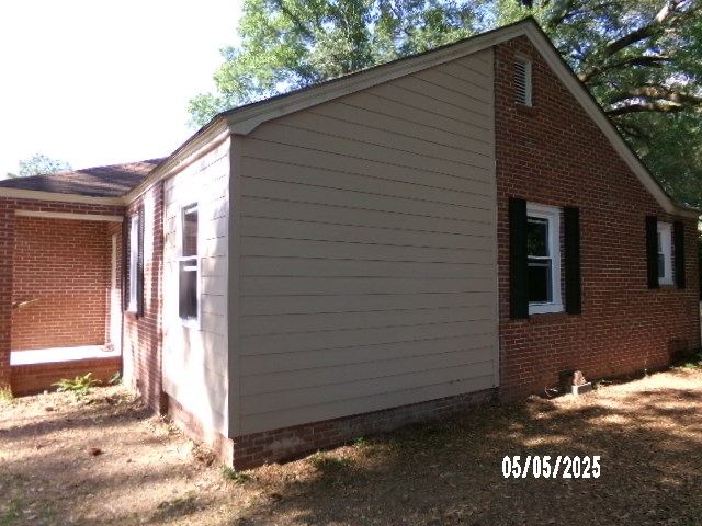 320 Camellia Ct, Camilla, GA 31730 - view of side of home