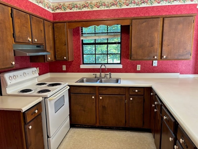 1351 Reynolds St, Bainbridge, GA 39817 - photo 7