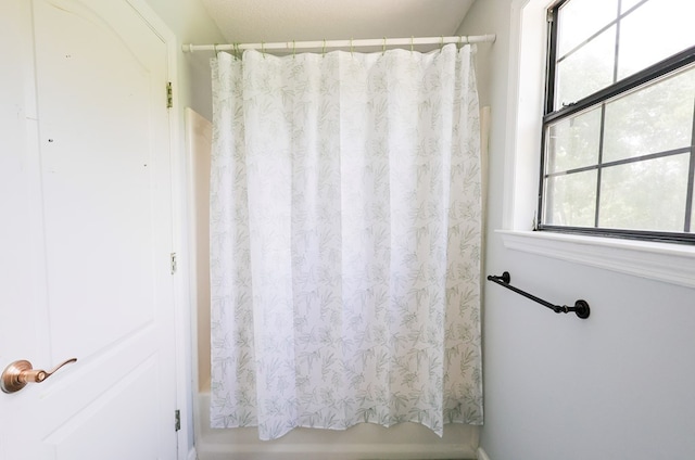 351 Plantation Ln, Thomasville, GA 31757 - full bathroom with shower / tub combo with curtain