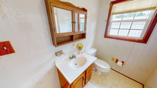 2001 Redfearn St, Barwick, GA 31720 - bathroom featuring vanity and tile patterned floors