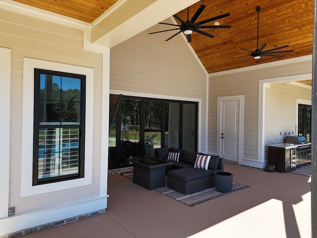 view of patio with ceiling fan