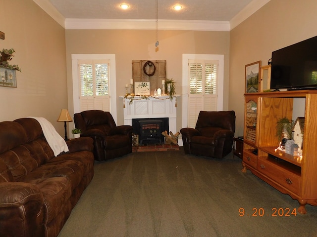 carpeted living room featuring crown molding