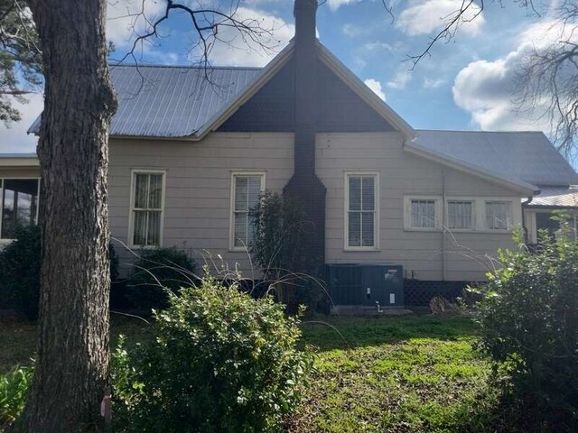 235 W Broad Ave, Whigham, GA 39897 - photo 2
