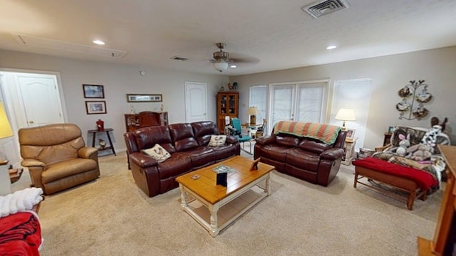 living area featuring visible vents, a ceiling fan, carpet, and recessed lighting