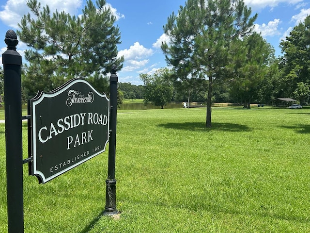 160 Highland St, Thomasville, GA 31792 - community sign featuring a lawn