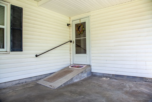 view of entrance to property