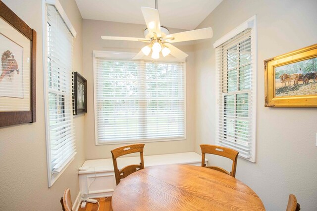 dining room with ceiling fan