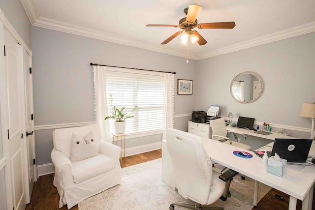 office area featuring ceiling fan, ornamental molding, and light hardwood / wood-style floors