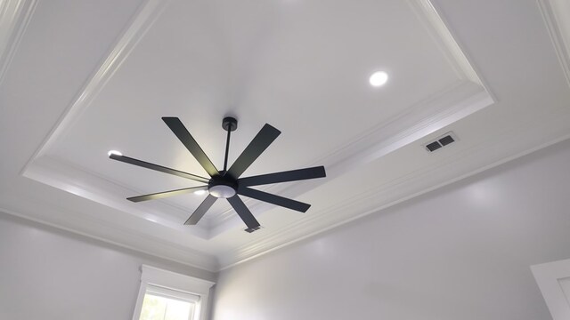 347 Madison Grv, Thomasville, GA 31757 - detailed view of crown molding, a tray ceiling, and ceiling fan