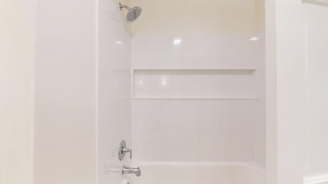 193 E Live Oak Cir, Thomasville, GA 31792 - bathroom view of shower / washtub combination