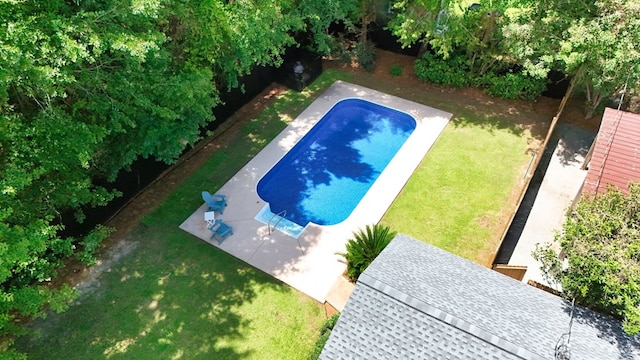 193 E Live Oak Cir, Thomasville, GA 31792 - swimming pool with a lawn