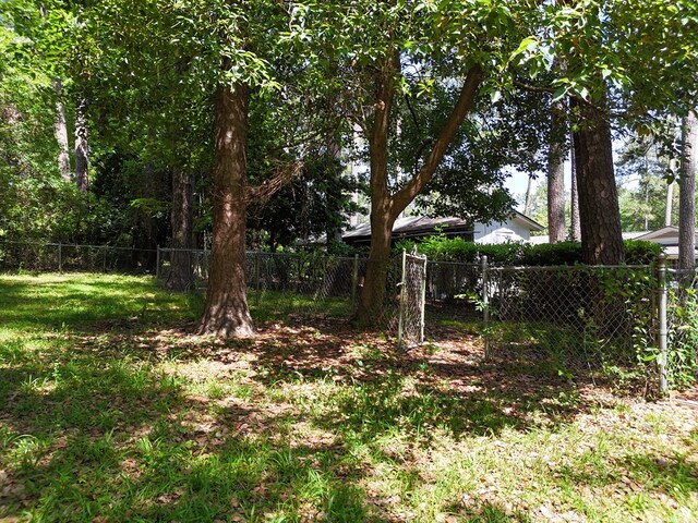 610 Partridge Dr, Thomasville, GA 31792 - view of fenced yard