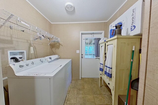 3024 Willow St, Ochlocknee, GA 31773 - washroom with washer and clothes dryer and crown molding