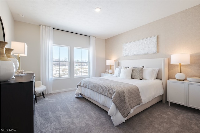 bedroom with carpet flooring