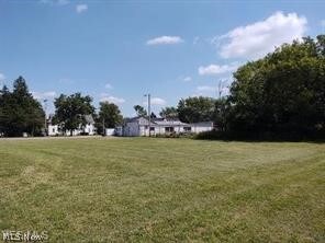 697 Main St, Grafton, OH 44044