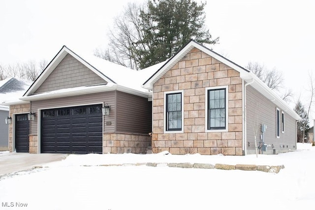 view of front of house featuring a garage