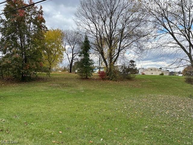 209 Jefferson Ave, Cambridge, OH 43725 - photo 2